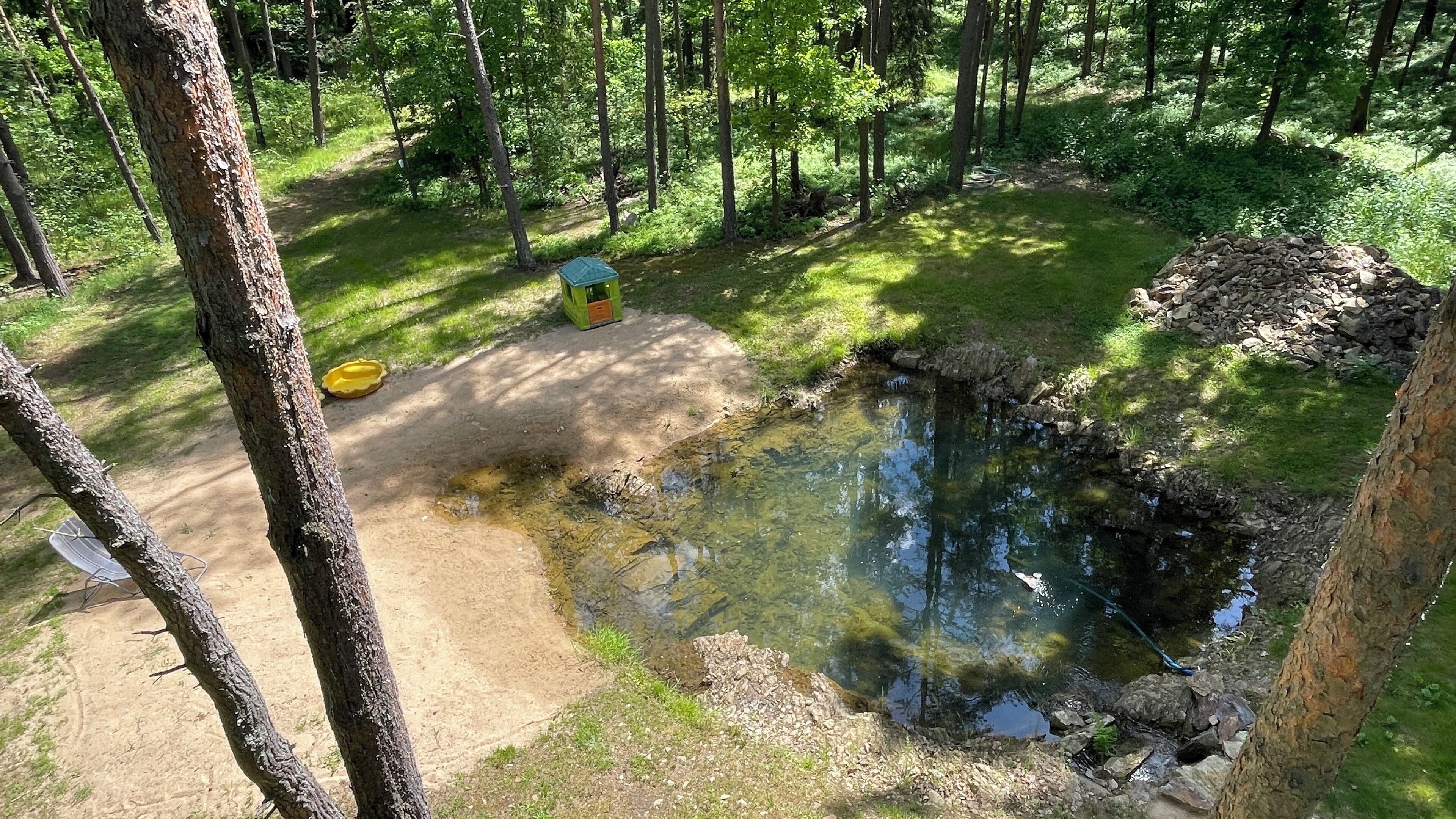 Hus - 3 soveværelser - terrasse - udsigt til have | Overnatningsstedets område