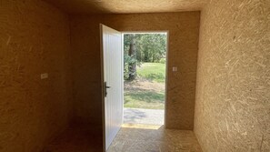 House, 3 Bedrooms, Patio, Garden View | Interior