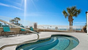 Beheizter Pool