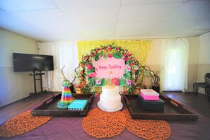 Interior - SPRING Resort - 2 acres estate for party and event - sleep35, host100ppl (Conroe)