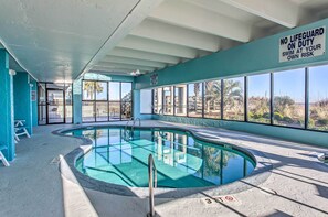 A heated pool - Oceanfront Luxury Condo in North Myrtle Beach (North Myrtle Beach)