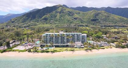 Deluxe Beachfront Condo with a breathtaking view