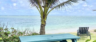  Deluxe Beachfront Condo with a breathtaking view