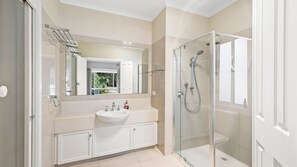 Dusche, Haartrockner