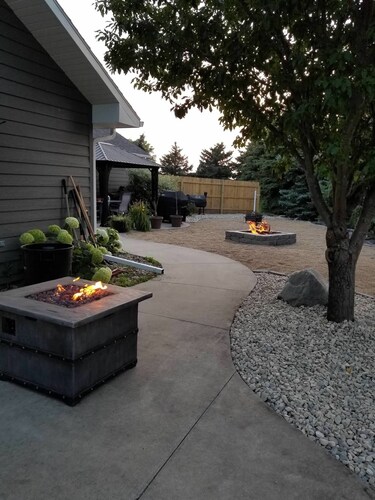 Modern farmhouse oasis. - horses welcome