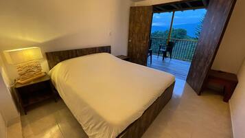 2 bedrooms, premium bedding, down duvets, pillow-top beds