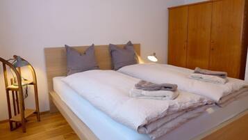 2 slaapkamers, een strijkplank/strijkijzer, gratis internet