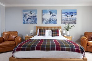 3 bedrooms, desk, iron/ironing board, Internet - Opposite a golf course - Pet friendly - Wi-Fi (St Ives)
