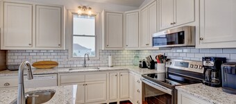 Beautiful Beachfront 6 Bedroom Home with Private Sundeck on Dune