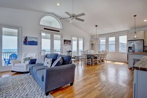 Een smart-tv en boeken