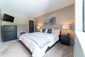 2 bedrooms, desk, iron/ironing board, free WiFi