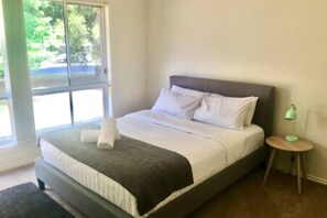 3 camere, ferro/asse da stiro, Wi-Fi gratuito, lenzuola
