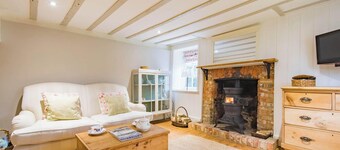 Oast Barn Cottage by Bloom Stays -  2 guests  in 1 bedroom