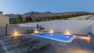 House | Pool | Outdoor pool
