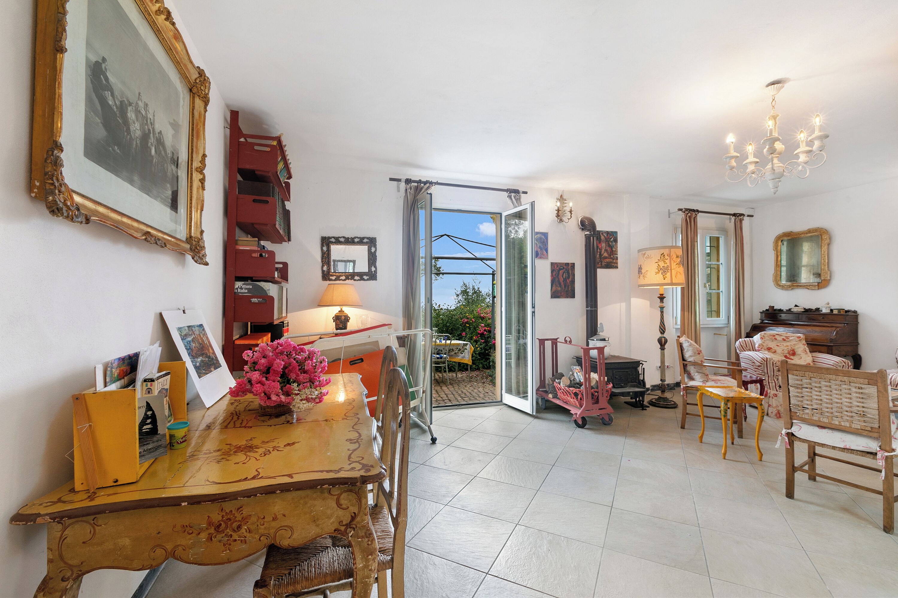 Family House, Multiple Bedrooms, Mountainside (Ca D'artista For Nature Lovers) | Interior