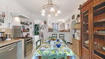 Family House, Multiple Bedrooms, Mountainside (Ca D'artista For Nature Lovers) | Private kitchen | Fridge, microwave, oven, stovetop