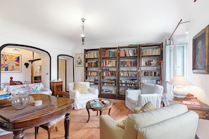 Interior - Ca Veggia for Nature Lovers With Views & Garden (Stellanello)