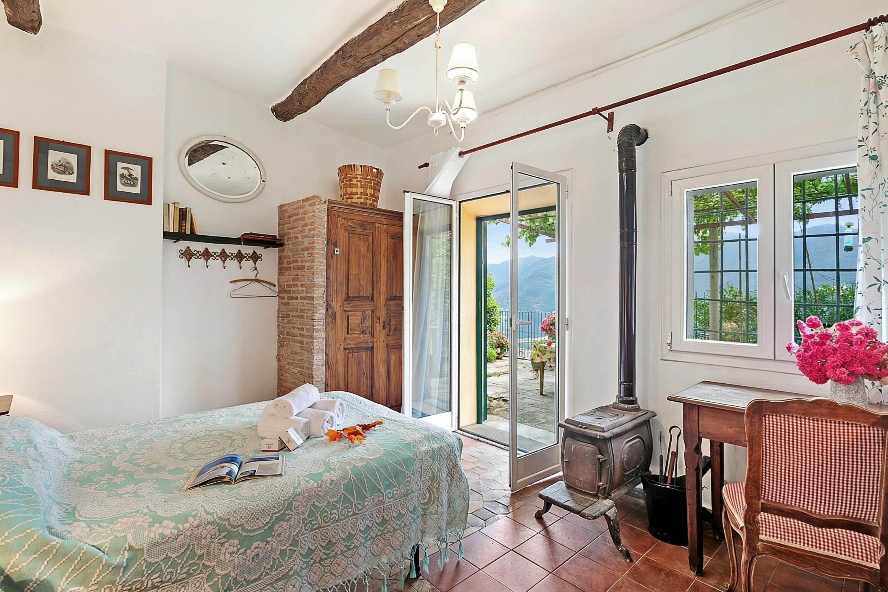 3 kamar tidur, setrika/meja setrika, Wi-Fi gratis, dan seprai linen