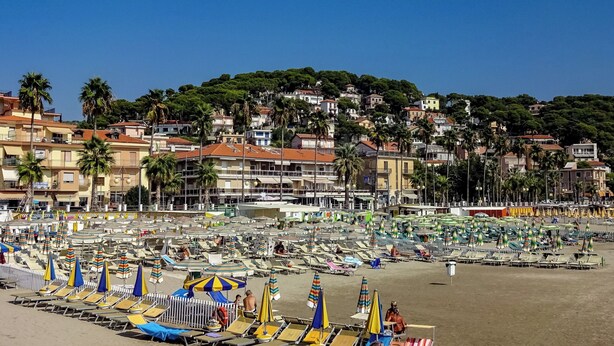 Beach - Ca Veggia for Nature Lovers With Views & Garden (Stellanello)