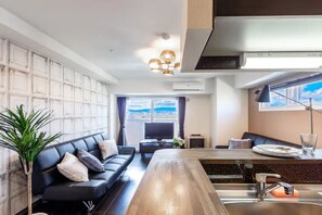 Apartamento, no fumadores | Zona de estar | Una televisión de pantalla plana