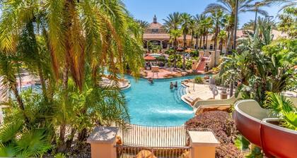Luxury Resort Amenities - Bright and Modern Townhome