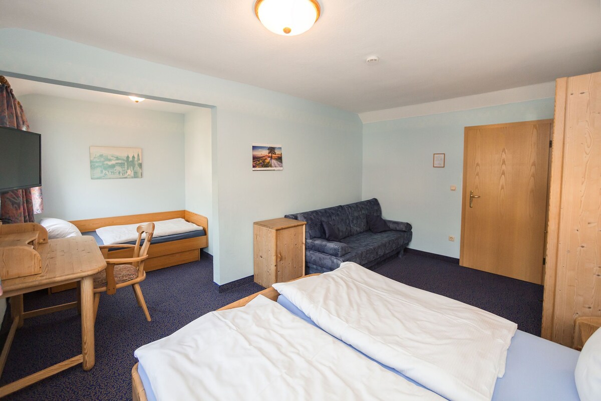 Dreibettzimmer