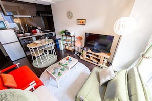 Apartment, Non Smoking | Living area