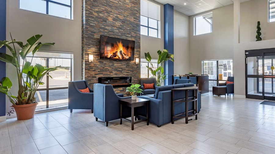 Comfort Suites St. Louis - Sunset Hills