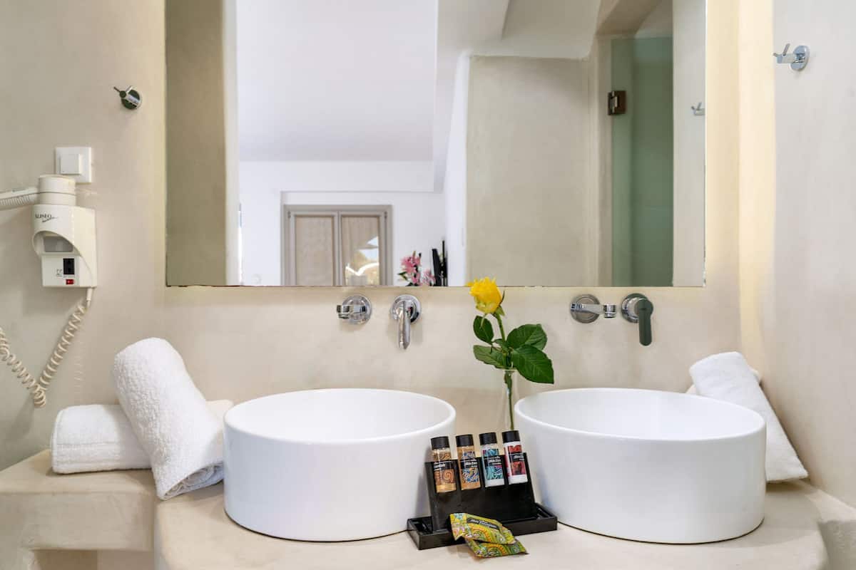 Camera Superior, idromassaggio | Bagno | Doccia, asciugacapelli, pantofole, asciugamani
