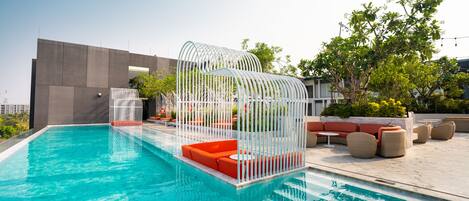 Outdoor pool, sun loungers