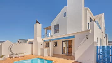 Nhà (4 Bedrooms) | Mặt tiền nơi lưu trú