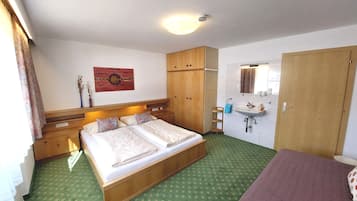 2 Schlafzimmer, Zimmersafe, Reisekinderbett, kostenloses WLAN