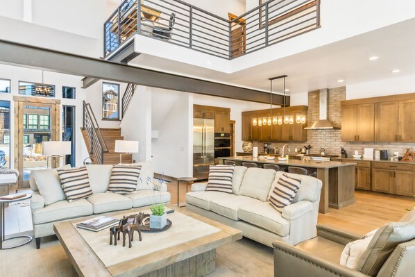 Interior - Mountain home near gondola to ski resort with private hot tub & game/pub room (Steamboat Springs)