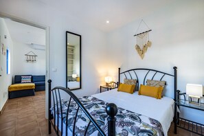 2 bedrooms, iron/ironing board, free WiFi, bed sheets