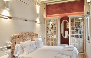 Family Apartment, 2 Bedrooms | Egyptian cotton sheets, premium bedding, down comforters