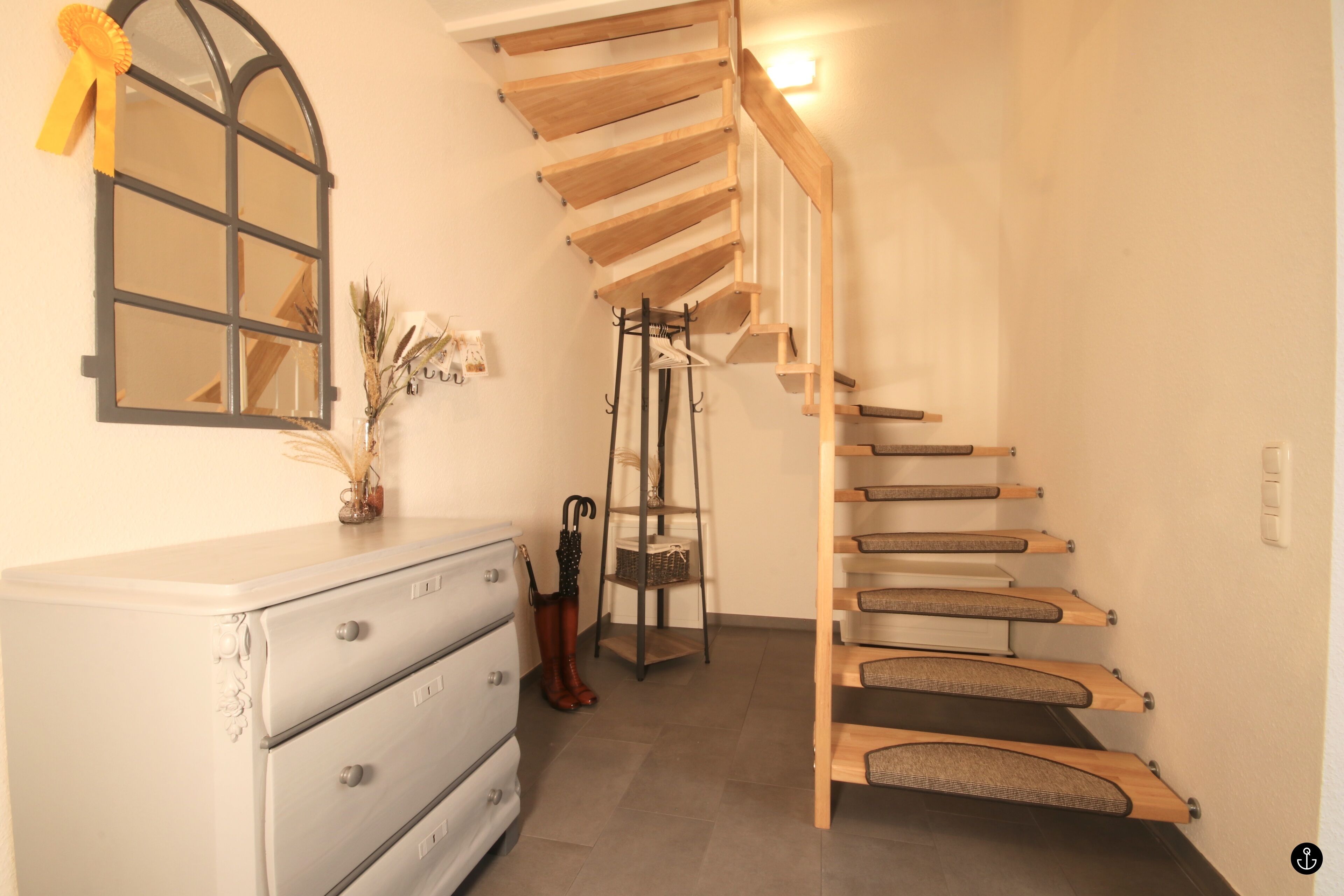 Ferienhaus am Angerplatz | Living area | 50-inch flat-screen TV with satellite channels, TV, heated floors