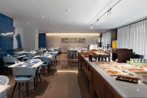 Daily buffet breakfast (EUR 20 per person) - Eurostars Aliados (Porto)