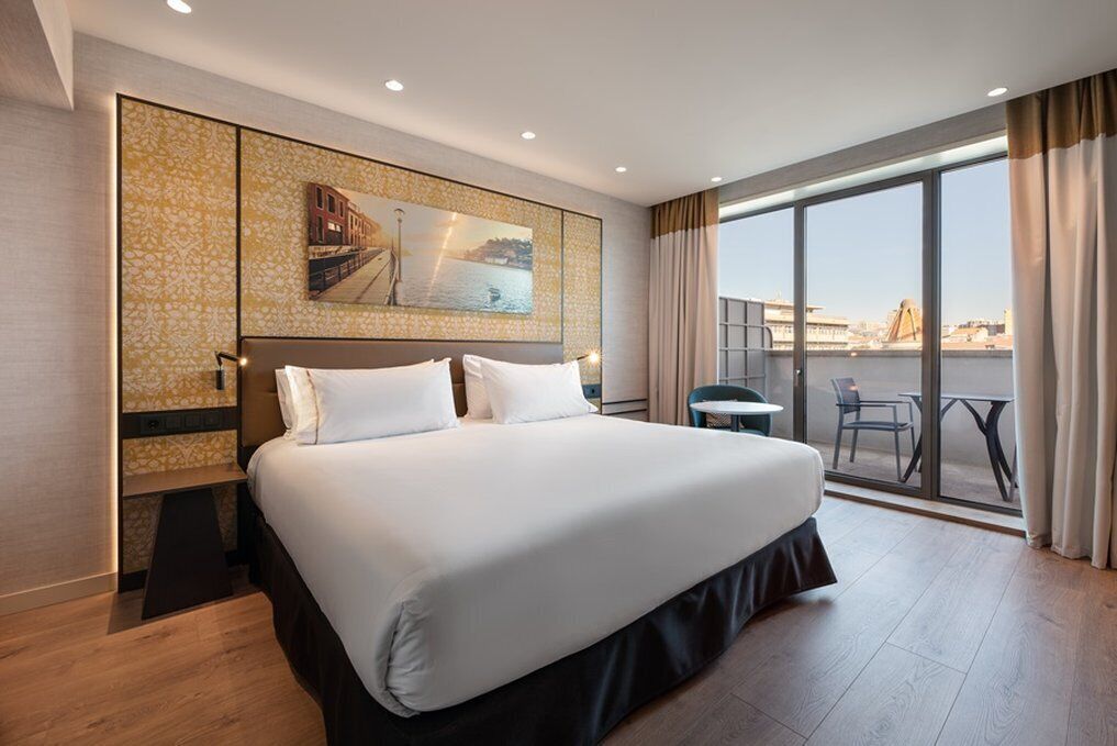 deluxe double room (view and balcony) | 1 bedroom, premium bedding, down duvets, minibar