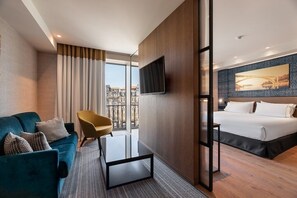 Luxe beddengoed, donsdekens, een minibar, een kluis op de kamer