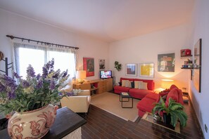 Family Townhome, Multiple Bedrooms, 2 Bathrooms, Mountainside (Residenza La Parusciola Pool and) | Living area - Residenza La Parusciola Pool and Relax (Gignese)