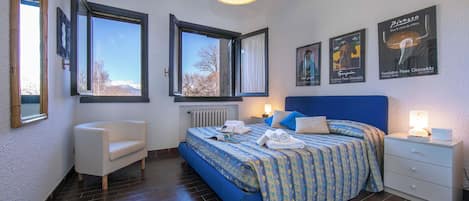 Family Townhome, Multiple Bedrooms, 2 Bathrooms, Mountainside (Residenza La Parusciola Pool and)