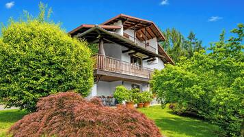 Family Villa, 3 Bedrooms, 2 Bathrooms, Mountainside (Villa La Verbanina Private Garden) | Exterior