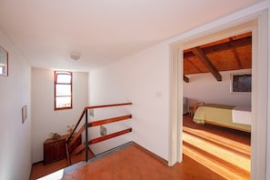 Family Villa, 3 Bedrooms, 2 Bathrooms, Mountainside (Villa La Verbanina Private Garden) | 3 bedrooms, free WiFi, bed sheets - Villa La Verbanina Private Garden (Ghiffa)