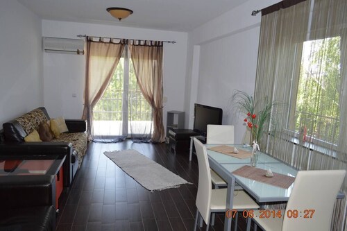 lovely condo close to the beach