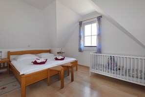 2 soverom, reiseseng for barn og wi-fi (inkludert)