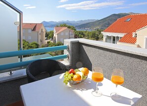 Tomannsrom (Twin Room with Terrace) | Terrasse/patio
