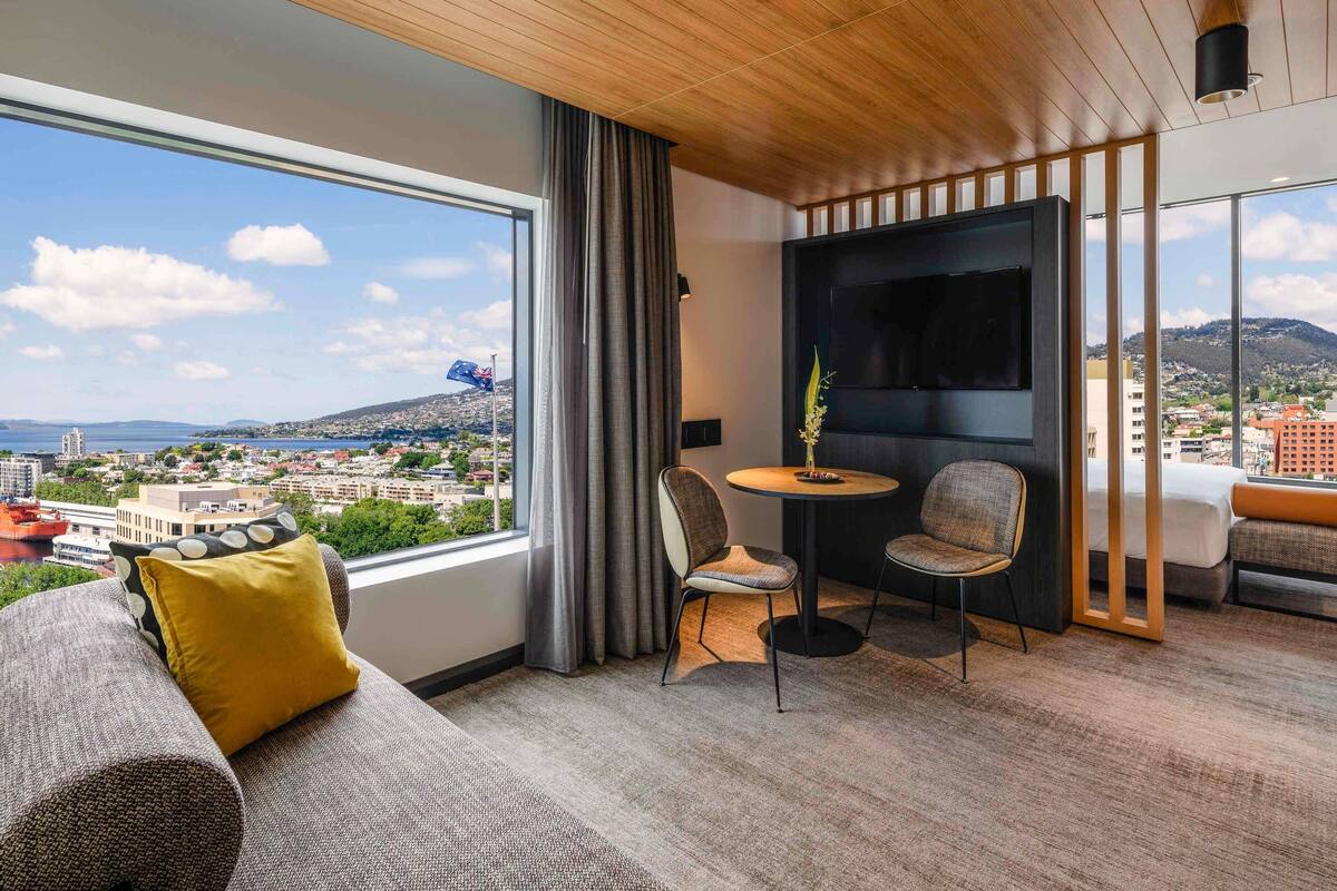 Suite, Harbour View | Premium bedding, minibar, in-room safe, individually decorated