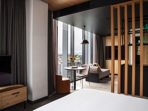 Chambre Classique, 1 très grand lit, vue ville