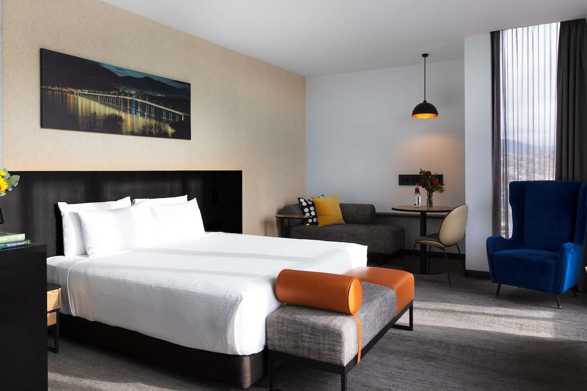 Suite, Harbour View | Premium bedding, minibar, in-room safe, individually decorated