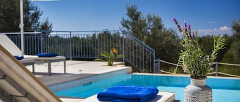 Udendørs pool